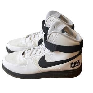 NIKE LUNAR FORCE 1 HYP HI CITY QS 'BALTIMORE'
White & Black Size 10